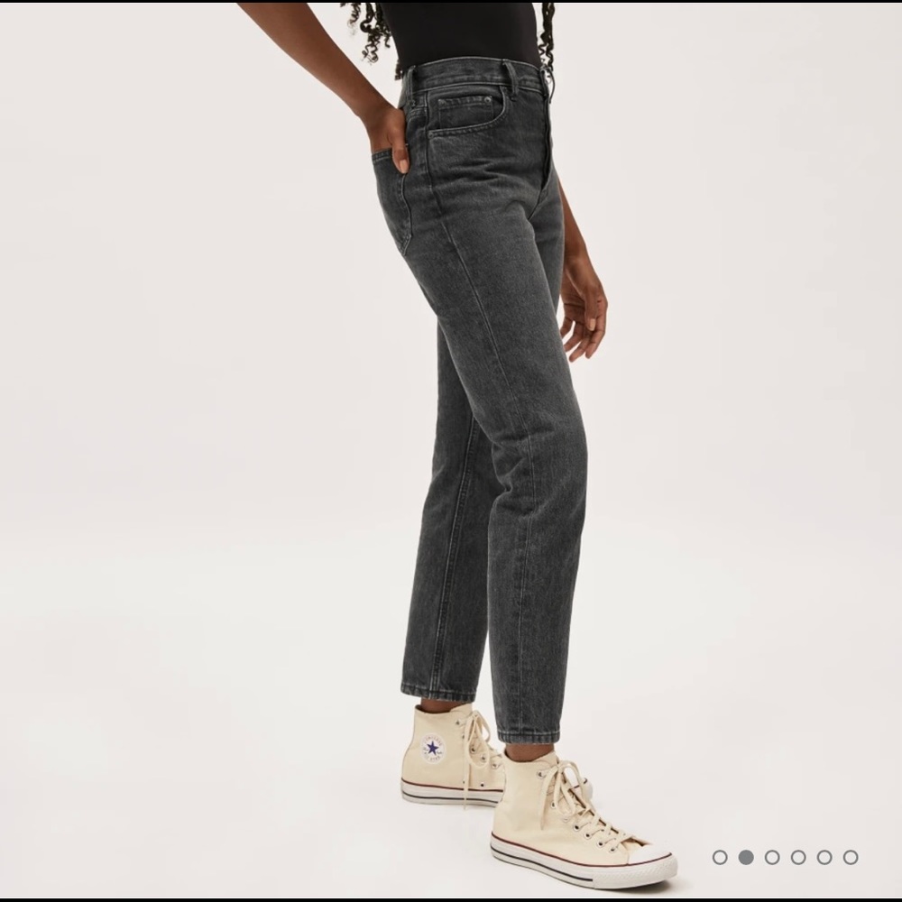 Everlane “The Cheeky Jean” 31T in washed black